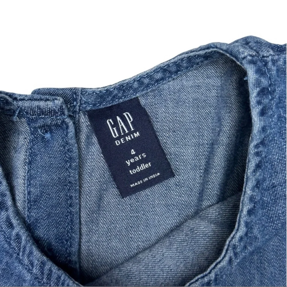 Gap Chambray‎ Ruffle Sleeve Top